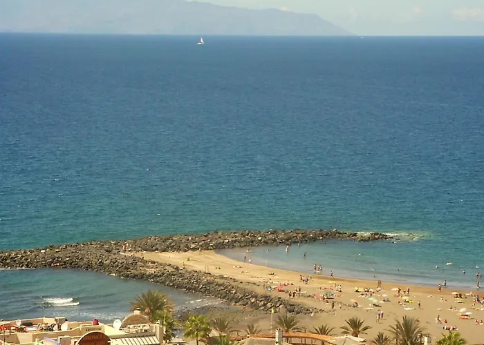 Torres Yomely * Playa de las Americas (Tenerife)