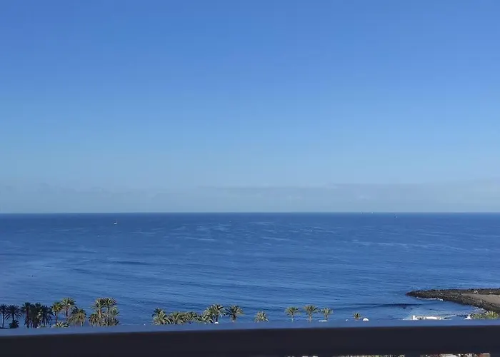 Torres Yomely * Playa de las Americas (Tenerife)